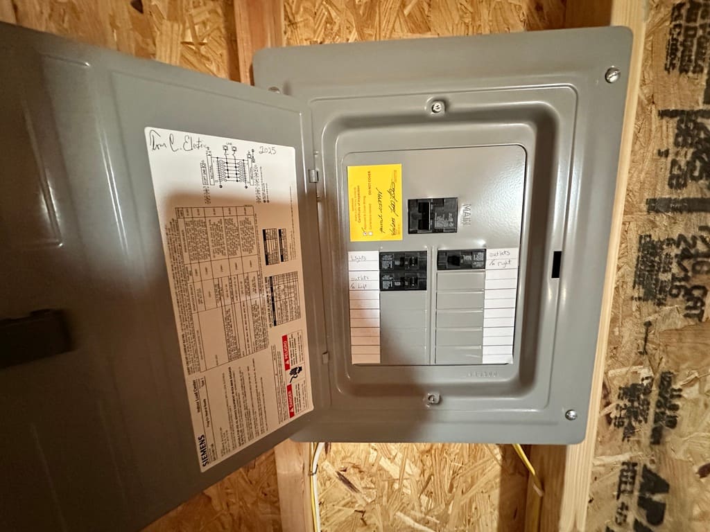 jpeg: 59Aaceb2 738B 4422 8082 34101Bdf0A3E 1 105 C