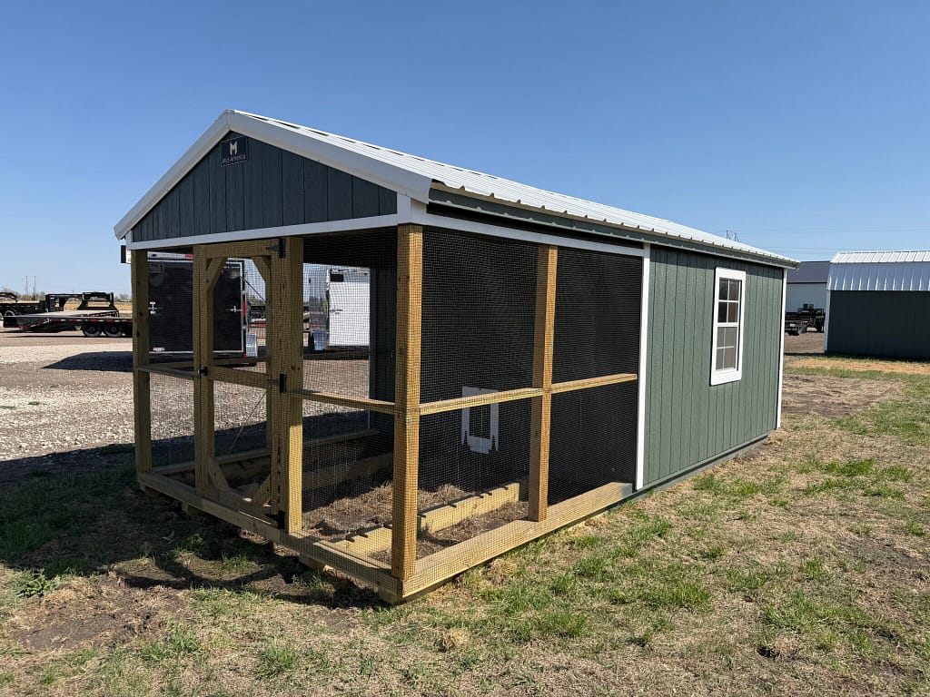 10x20 Chicken Coop – green and white; Alda, NE