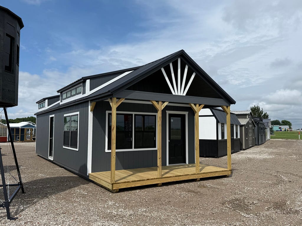 16x40 Swiss Cabin – Charcoal LP SmartSide siding, Hampton, NE