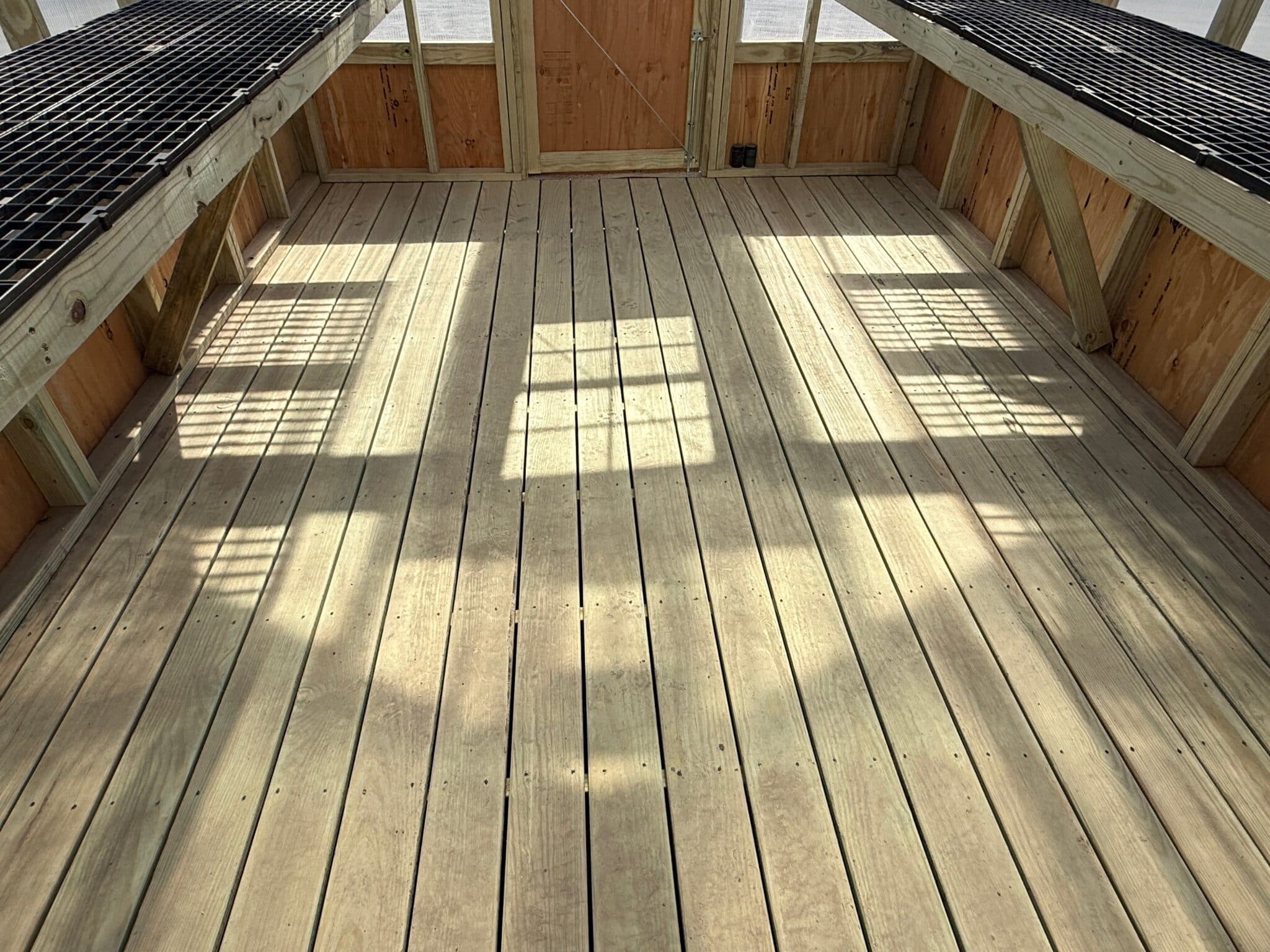 10x16 Greenhouse - Hampton, NE - Image 15