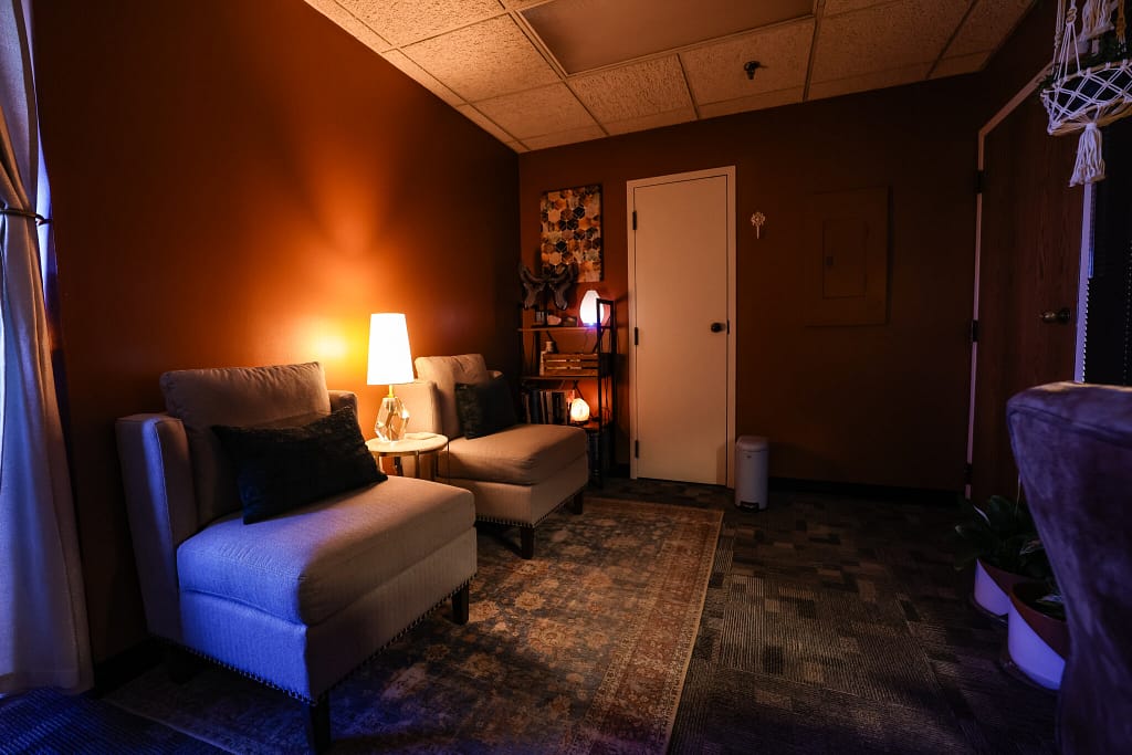 Chairs in the entryway of Eva's therapy office.